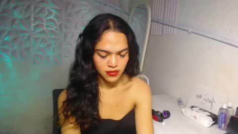 Bella online show from November 6, 9:51 pm