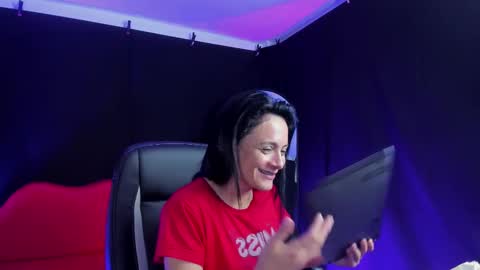 LUCERO online show from October 12, 4:27 am