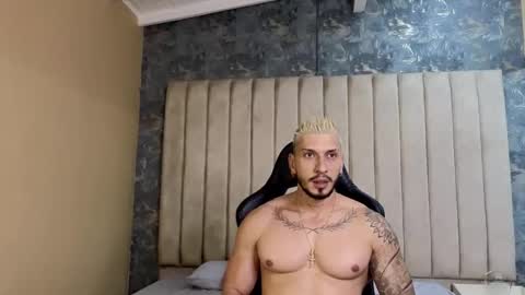 HEY IM SETH online show from February 25, 9:04 pm