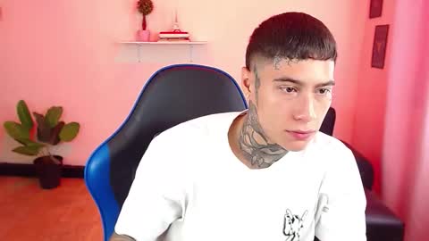 Thomas online show from November 13, 3:15 pm