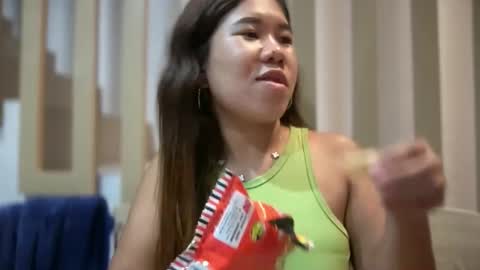 Hi im anne online show from April 2, 4:47 pm