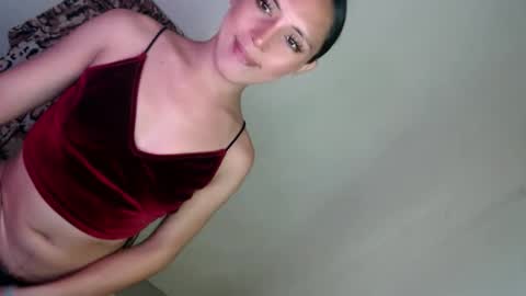 sexfuckeer online show from April 4, 9:22 pm