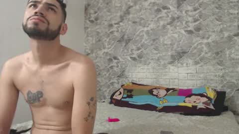 Snapshot of sexincompany chatting on December 29, 5:21 am monserat y thony online show from December 29, 5:21 am