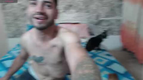 Snapshot of sexincompany chatting on September 19, 7:28 pm monserat y thony online show from September 19, 7:28 pm