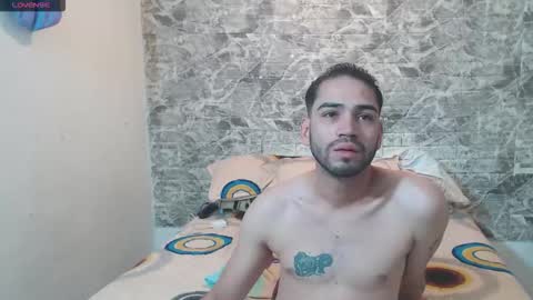 Snapshot of sexincompany chatting on September 29, 6:29 pm monserat y thony online show from September 29, 6:29 pm