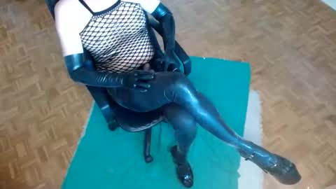 Christina Stacy online show from April 11, 9:46 am