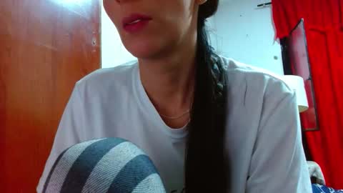 sexmilkdirty online show from March 25, 11:33 pm