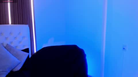 Snapshot of sexmilla_ chatting on September 21, 7:07 pm My name is sexmilla   Dont forget to follow me online show from September 21, 7:07 pm