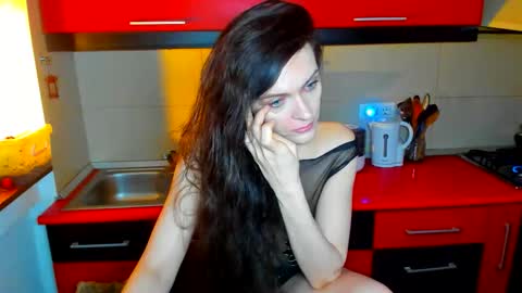 sexqueen1111 online show from March 10, 4:06 am