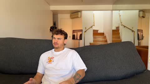 Andrea online show from December 19, 2:45 pm