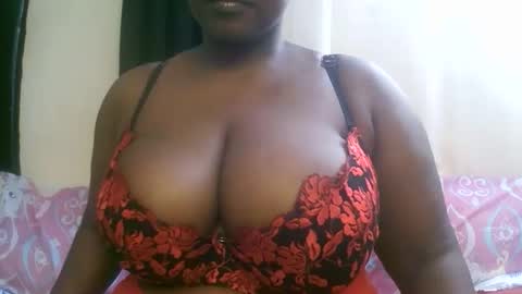 sexxi_ebony online show from April 1, 1:41 pm
