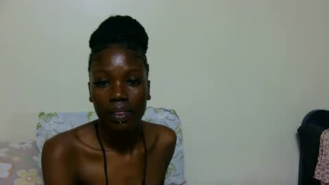 sexxiedol69 online show from July 18, 6:59 am