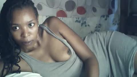 sexxy_curvy23 online show from March 14, 5:11 am