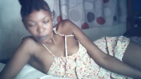 sexxy_curvy23 online show from February 6, 4:38 am