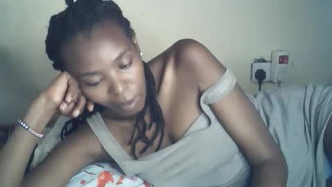 sexxy_curvy23 online show from May 30, 6:45 am
