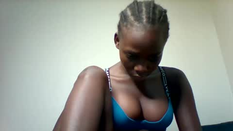 sexxyvajaina online show from December 6, 12:07 am