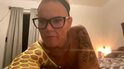 sexy4uenvy online show from August 3, 1:07 am