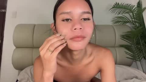 sexy_alexa17 online show from July 18, 7:54 am