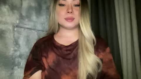 BREANNA online show from April 23, 3:57 pm