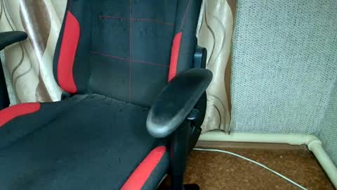 Jessica  Face only in pvt or in snapchat Dont ask more.... online show from November 25, 8:07 pm