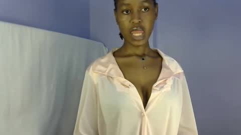 Snapshot of sexy_b7 chatting on October 10, 2:39 am kiki online show from October 10, 2:39 am