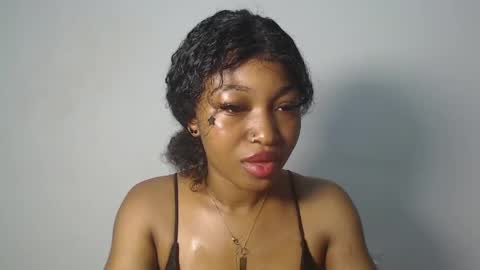 sexy_bluey247 online show from April 6, 4:46 am