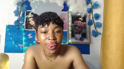 sexy_bluey247 online show from July 27, 3:15 am