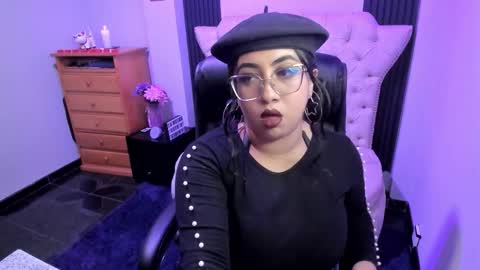  C R I S T A L  online show from January 18, 3:15 am