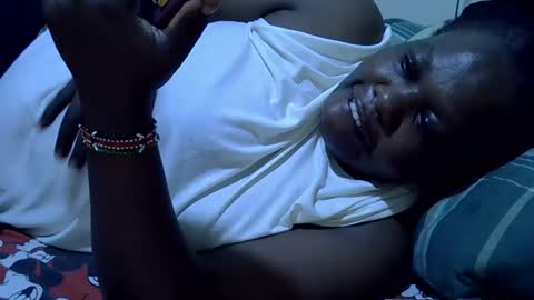 Snapshot of sexy_ebony254 chatting on October 20, 5:01 am sexy_ebony254 online show from October 20, 5:01 am
