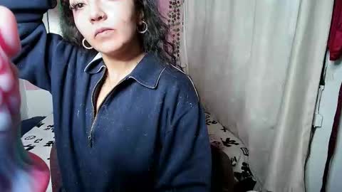 sexy lolas online show from October 16, 7:08 am