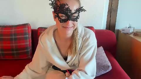 Snapshot of sexy_marlen chatting on February 20, 10:37 am Marlen online show from February 20, 10:37 am