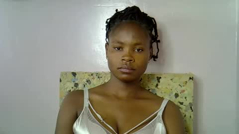 Molyne online show from February 20, 6:26 am