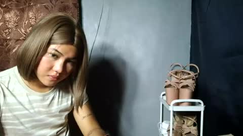 sexy_ronna19 online show from July 27, 2:47 pm