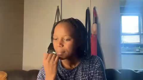 sexyasszeeee online show from April 25, 11:23 am