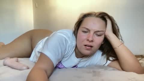 Snapshot of sexyayo666 chatting on September 28, 3:10 pm ALAYA  online show from September 28, 3:10 pm