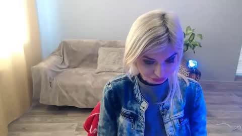 sexybeatriice online show from February 11, 7:34 am