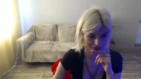 sexybeatriice online show from June 9, 6:35 am