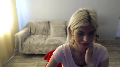 sexybeatriice online show from June 22, 6:21 am