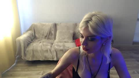 sexybeatriice online show from June 14, 6:26 am