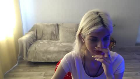 sexybeatriice online show from June 23, 6:32 am