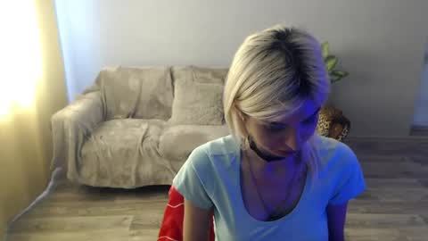 sexybeatriice online show from July 17, 6:48 am