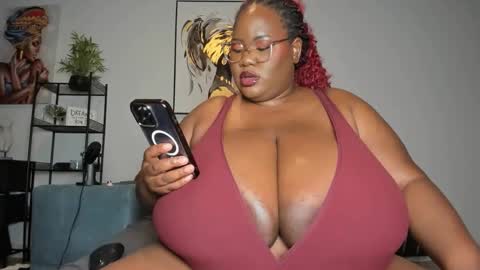 sexyblackhugetits online show from December 17, 4:30 am