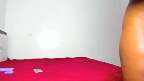 sexybootydoll online show from April 23, 12:07 am