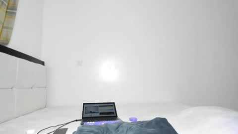 sexybootydoll online show from April 23, 7:26 pm