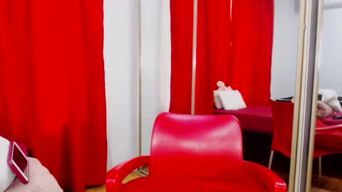 sexybustyboobs online show from November 15, 6:26 am