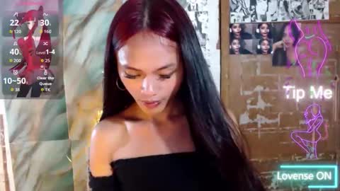 Miss Cheng online show from March 19, 7:08 pm