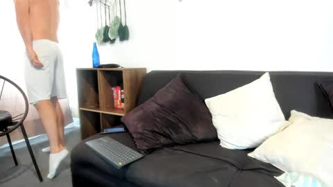 Antonioylola online show from May 6, 2:23 pm