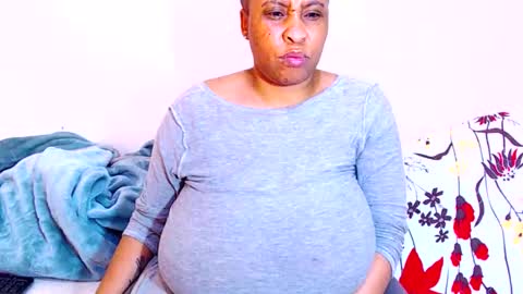 sexyebonylove89 online show from December 15, 3:57 am