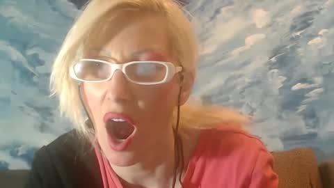 ENI pvt moan your name  WHEN I M NOT online you tell me in SNAPCHAT deal yes add me...  FREE TWITTER magiconline101...... online show from December 18, 3:04 am