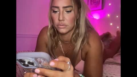 Ashley Love online show from November 18, 9:01 am